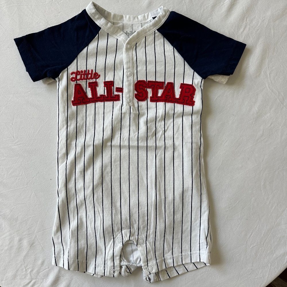 Bundle of SIX Onsies 18m Carters, Baby B'Gosh Bodysuit Short Sleeve & Sleeveless